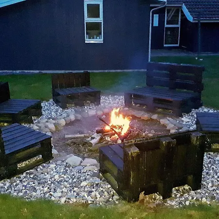 8 Person In Otterup-by Traum *